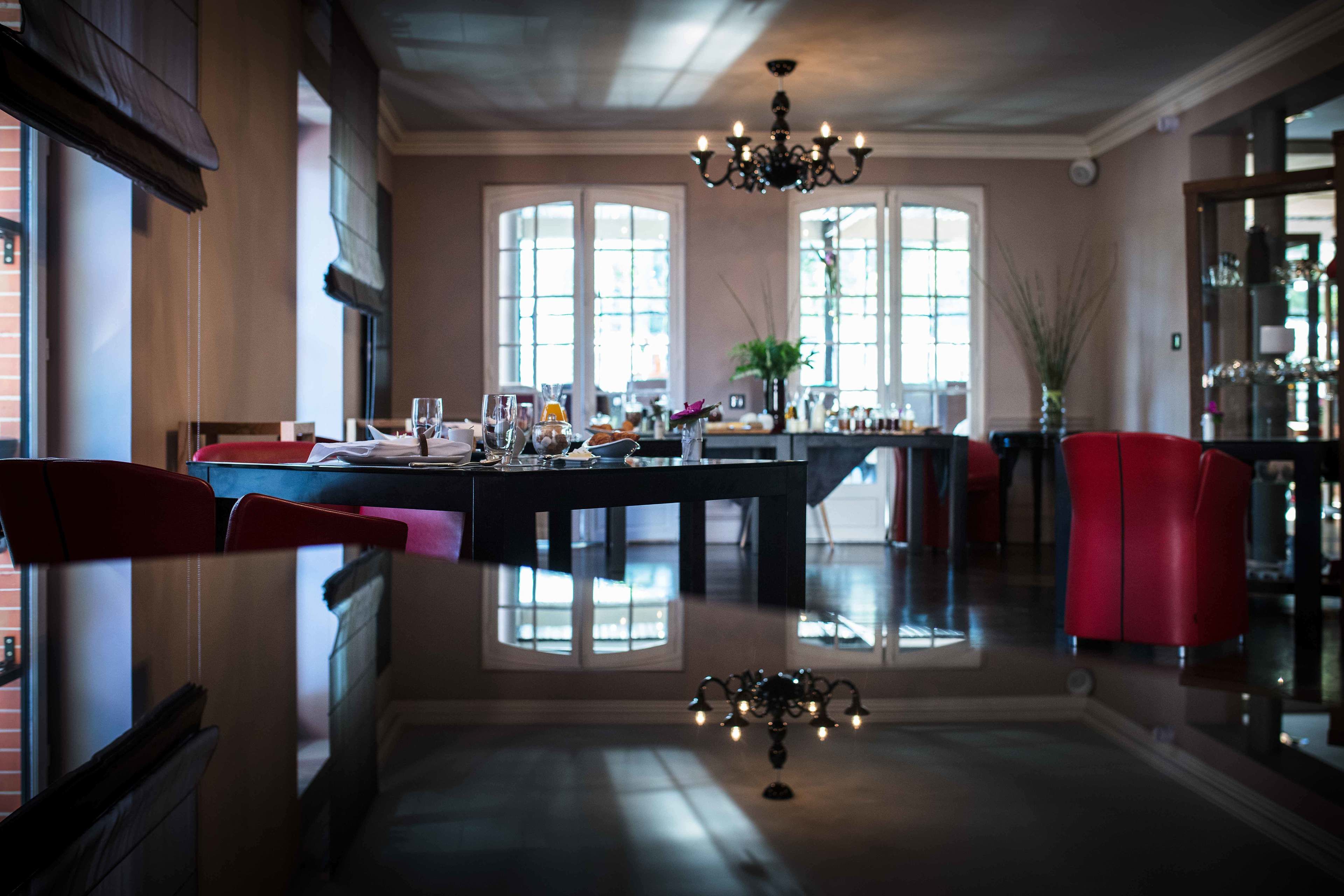 daily continental breakfast (eur 23.00 per person)