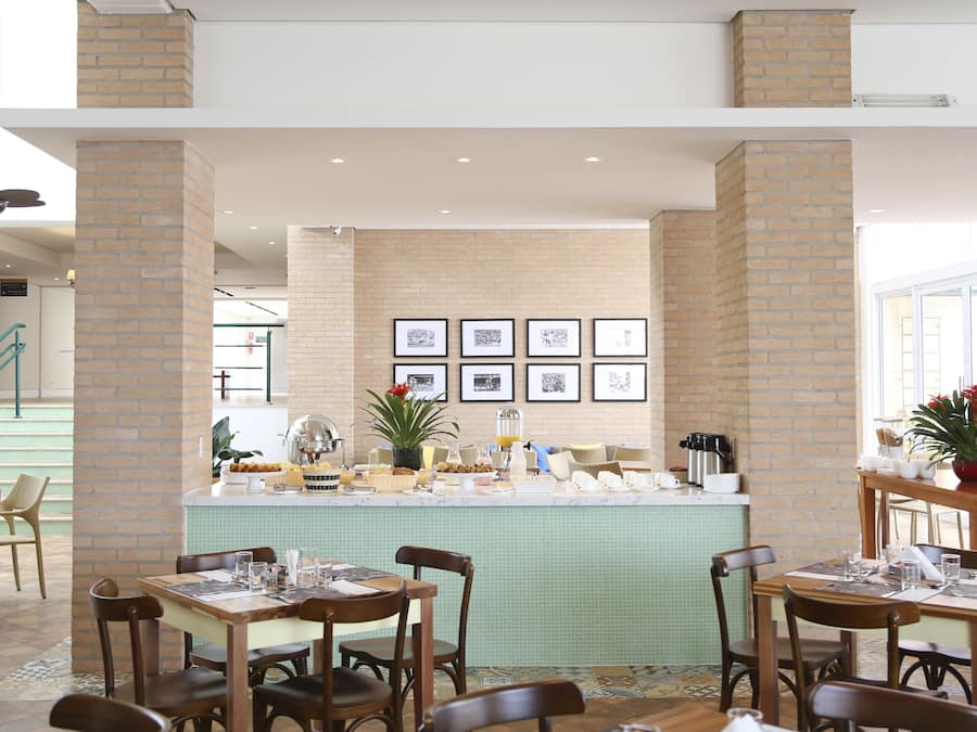 Dagelijks ontbijtbuffet inbegrepen