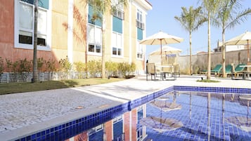 Piscina externa