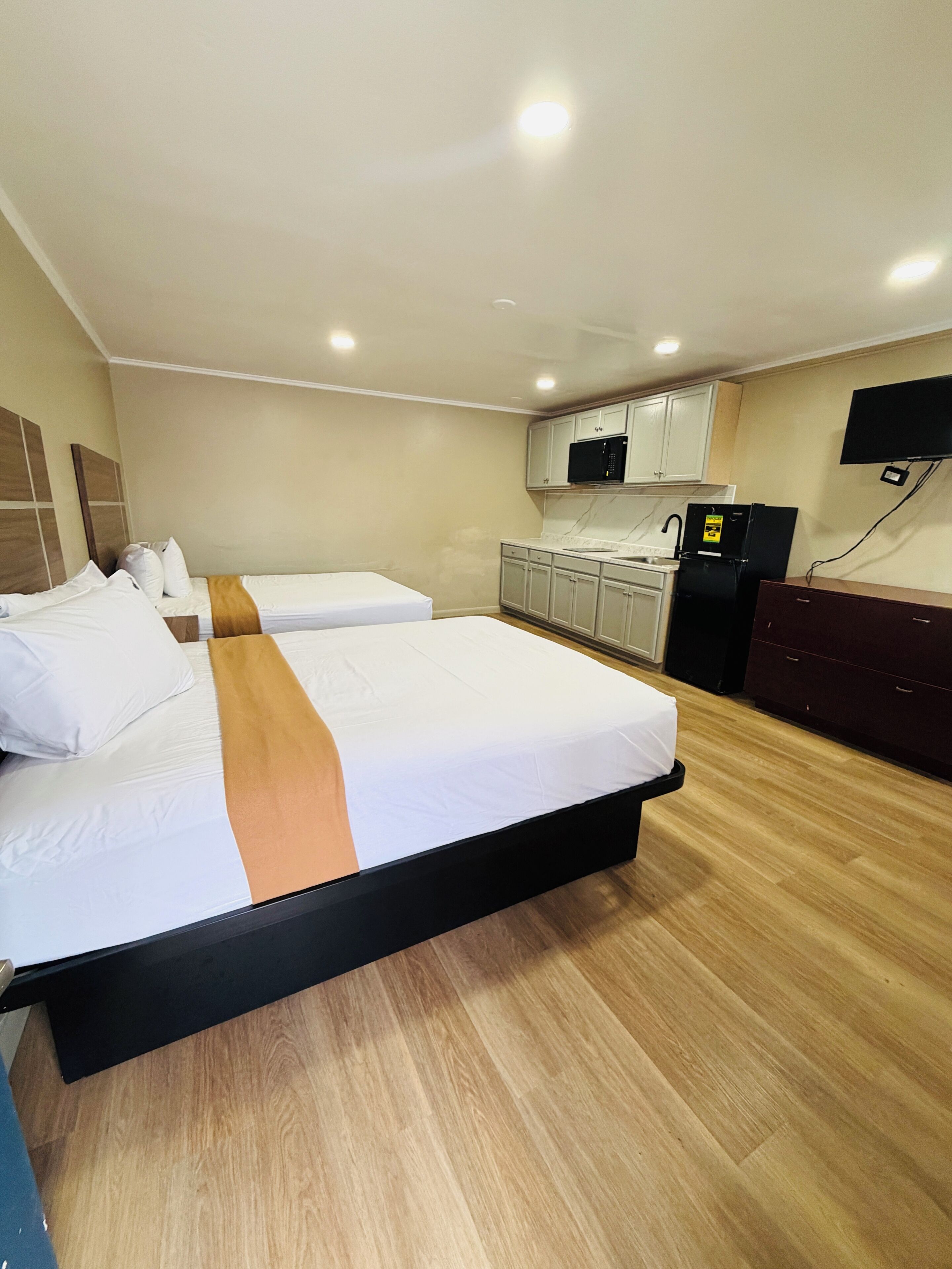 ห้องสแตนดาร์ด, เตียงควีนไซส์ 2 เตียง | Wi-Fi ฟรี