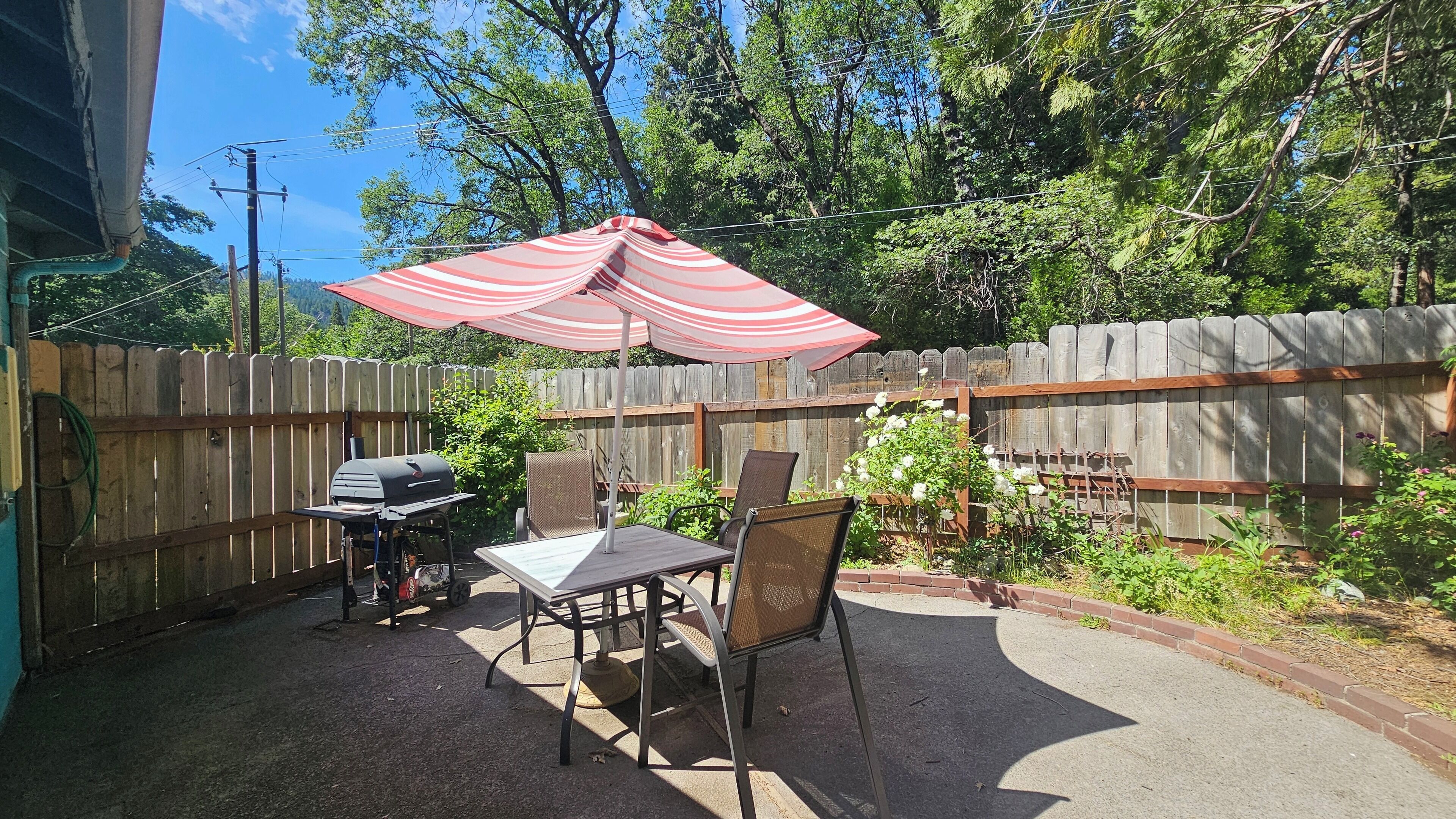 Suite familiar, varias camas, en el área del jardín | Terraza o patio