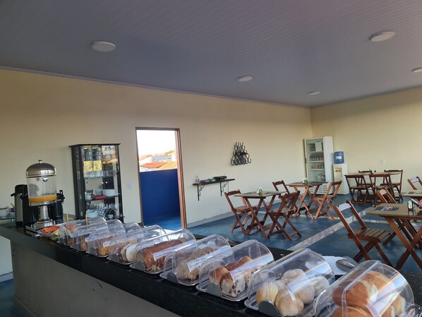 Desayuno continental incluido todos los días