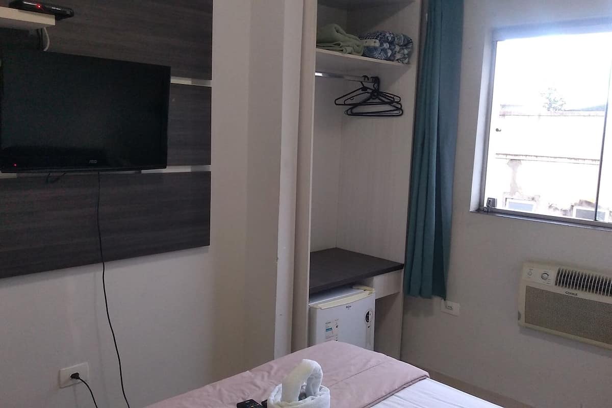 Minibar, blackout curtains, free WiFi