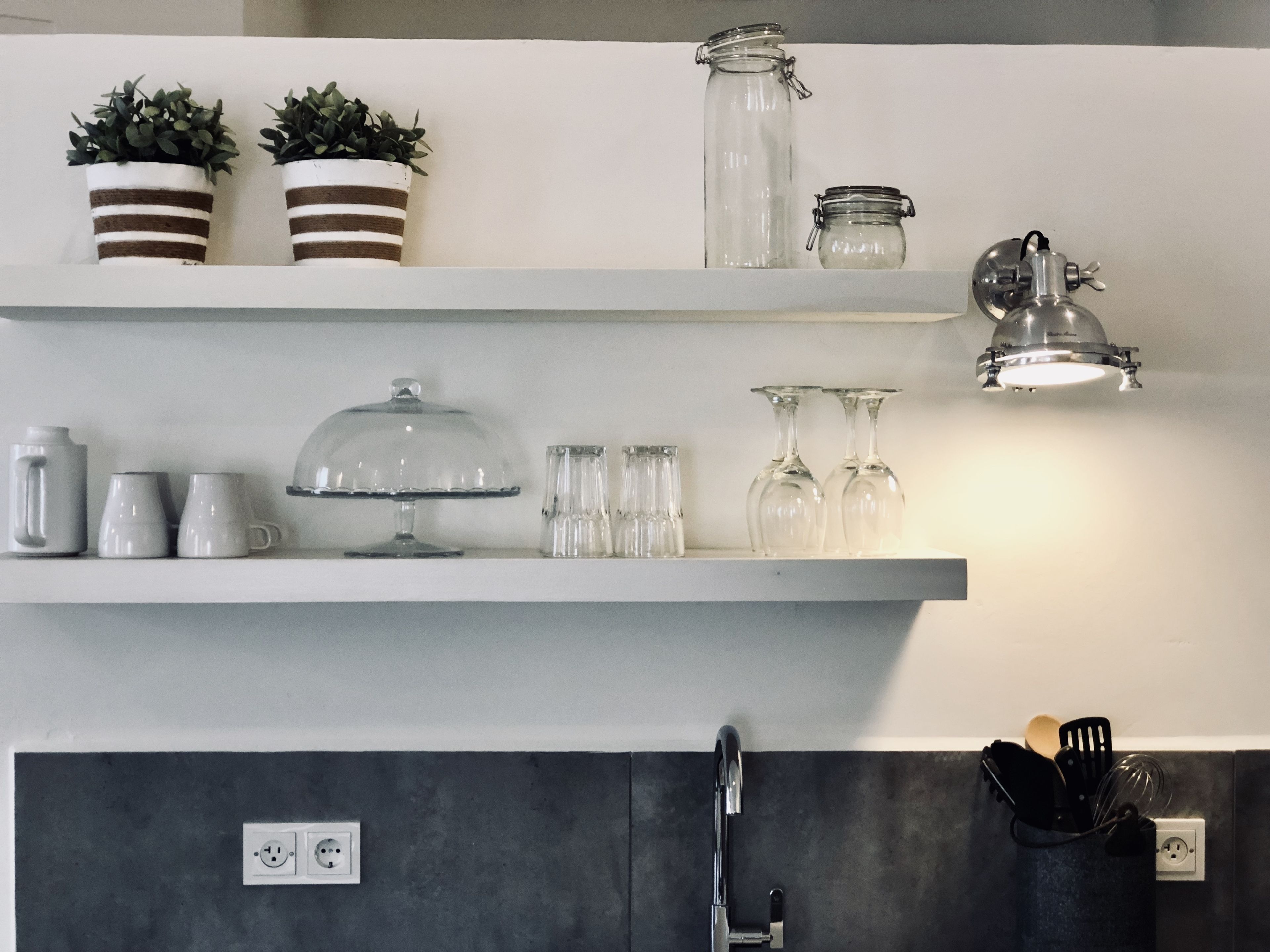 雪櫃、微波爐、焗爐、咖啡機/沖茶器