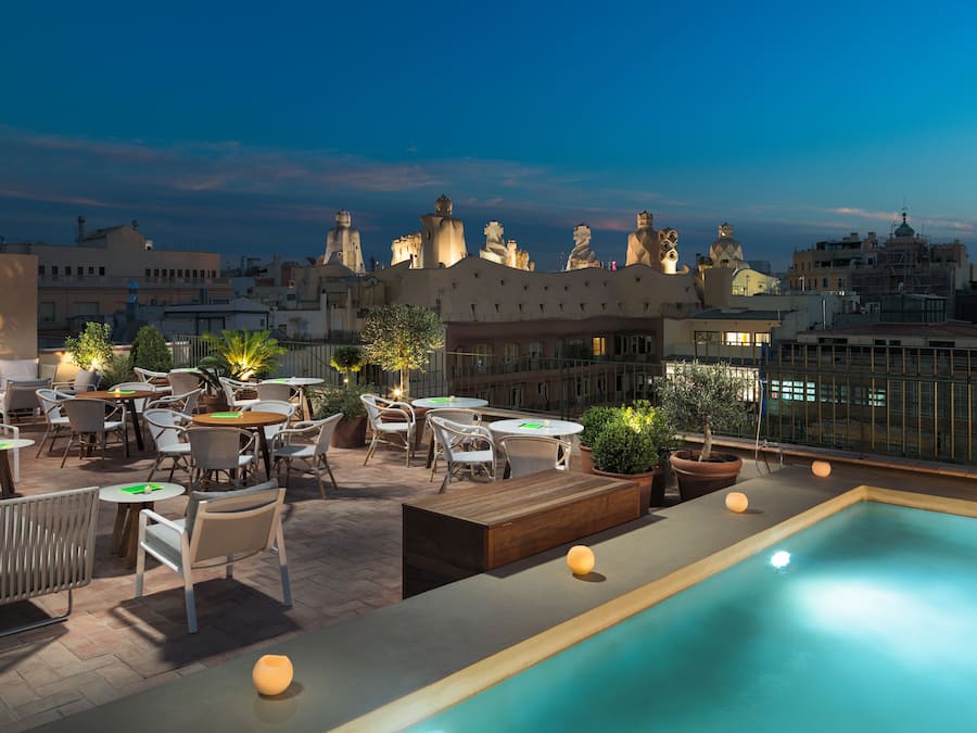 2 piscinas al aire libre