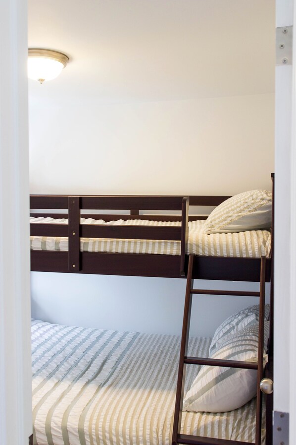 Ferienhaus, 2 Schlafzimmer, Kochnische, Eckzimmer | Kostenloses WLAN