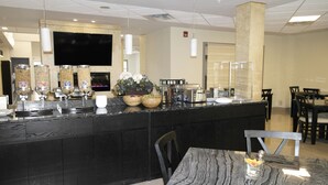 Free daily buffet breakfast  - Stars Inn Edmonton Airport (Leduc)