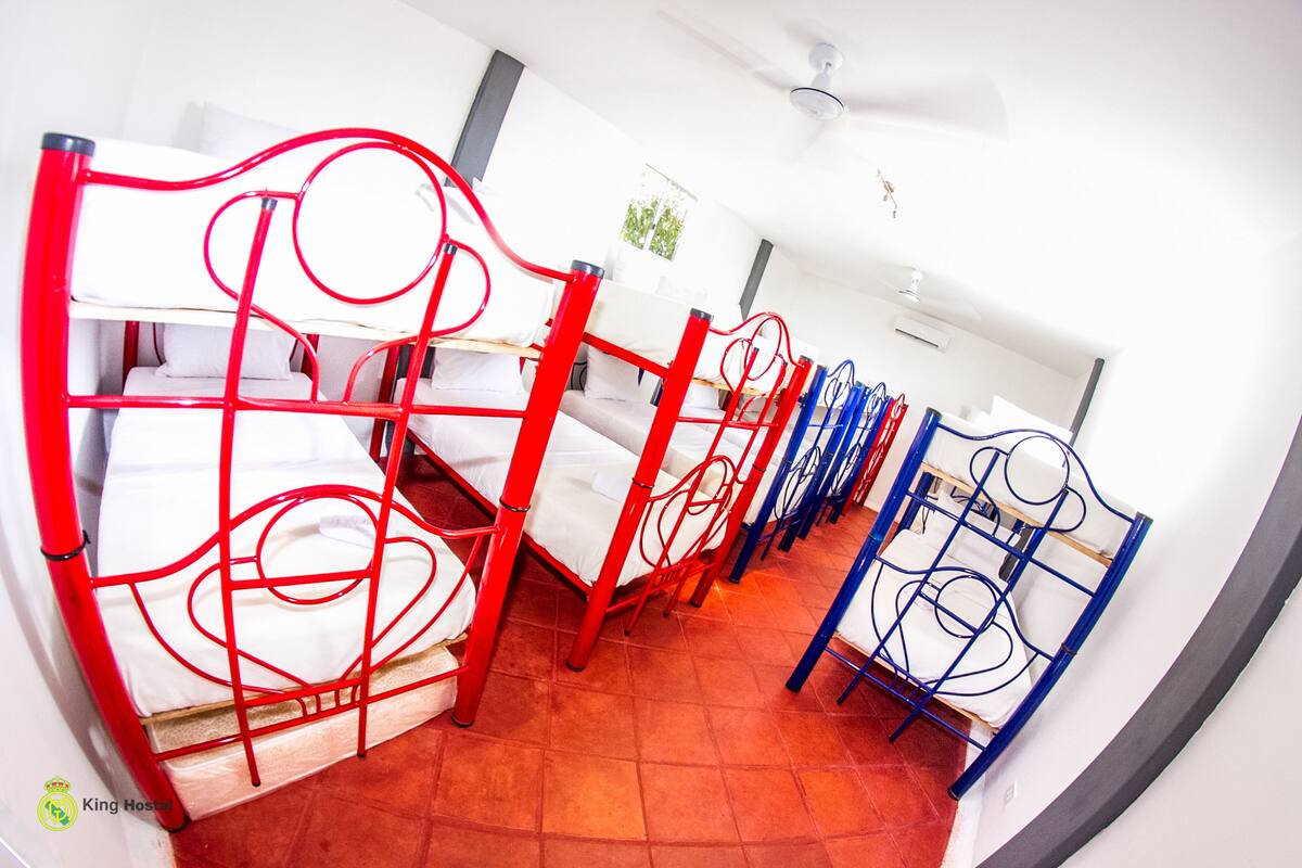 Shared dormitory, 14 people, room 4