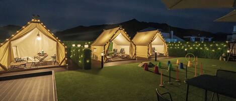 Pet-friendly amenities