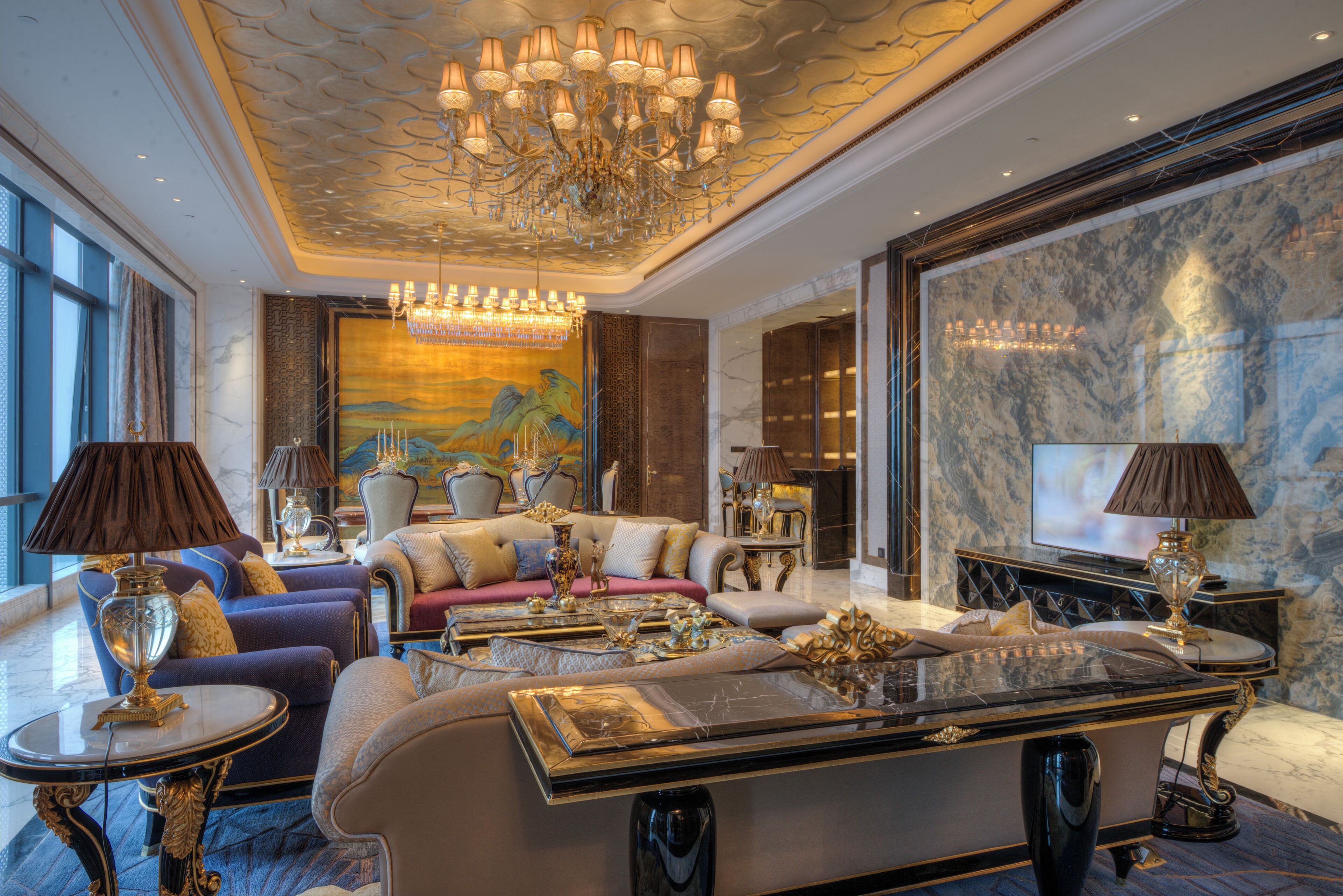 Presidential Suite | Minibar, in-room safe, individually decorated, desk