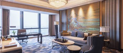 Minibar, in-room safe, individually decorated, desk