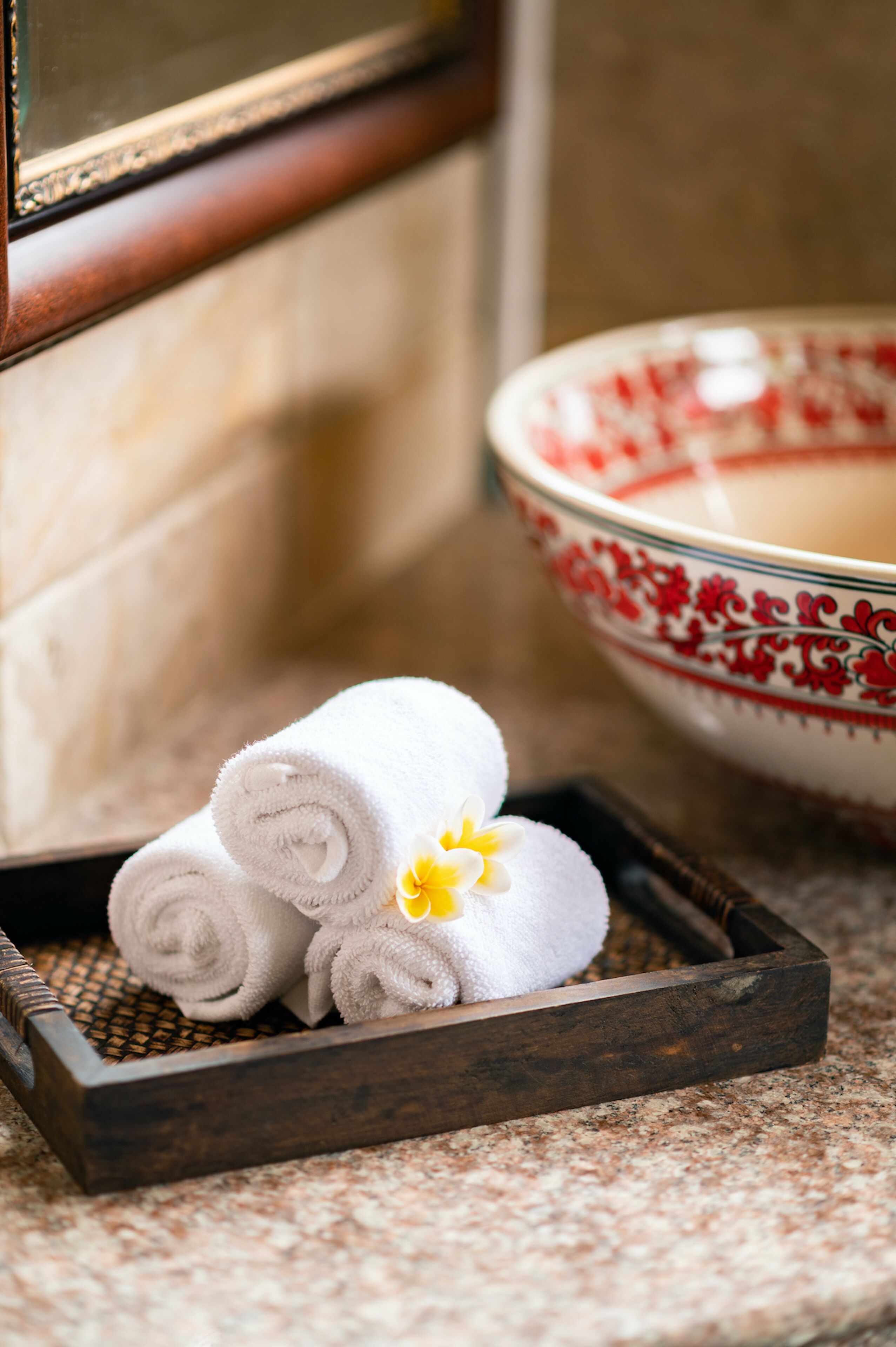 separate bathtub and shower, deep-soaking bathtub, rainfall showerhead