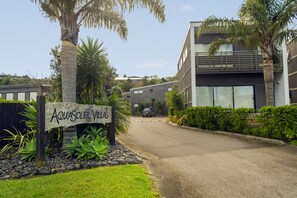 Property entrance - Aqua Soleil Villas (Whitianga)