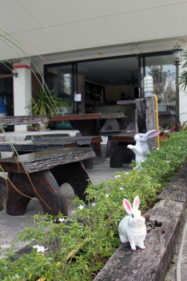 Lunch and dinner served, Thai cuisine - Cozy Rabbit Hotel (Thung Song)