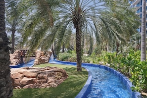 Tempat bermain anak - outdoor