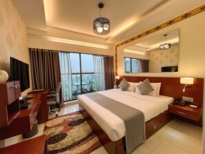 Deluxe Room, Balcony, Lake View | Lake view - Coventina Lake Suites (Dhaka)