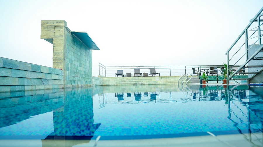 Coventina Lake Suites