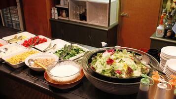 Desayuno buffet (JPY 1000 por persona)