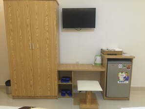 Desk, blackout curtains, free WiFi - White Star Hotel (Da Lat)