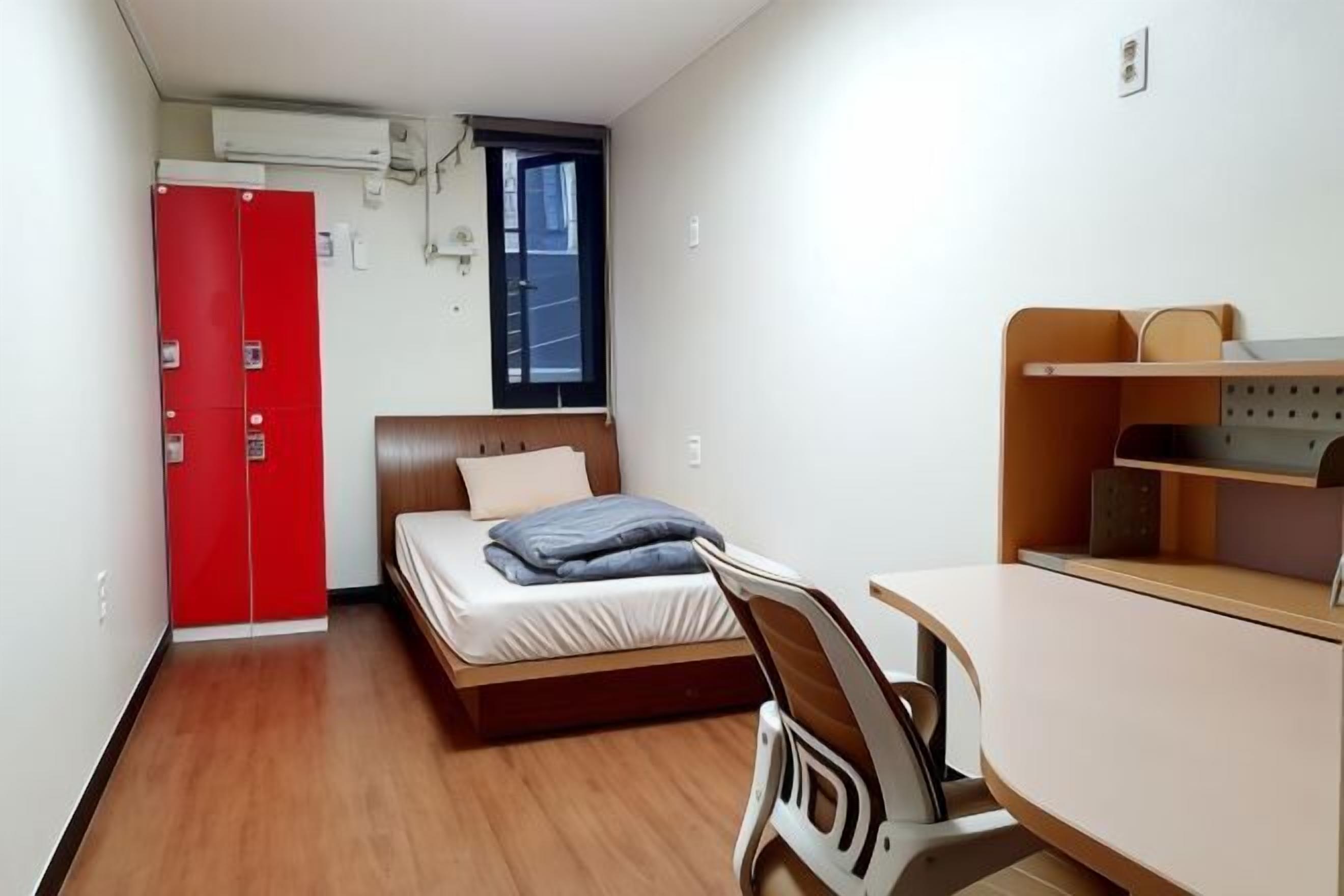 Insonorización, wifi gratis y ropa de cama 