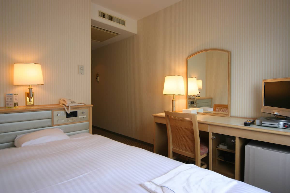 In-room safe, desk, laptop workspace, free WiFi