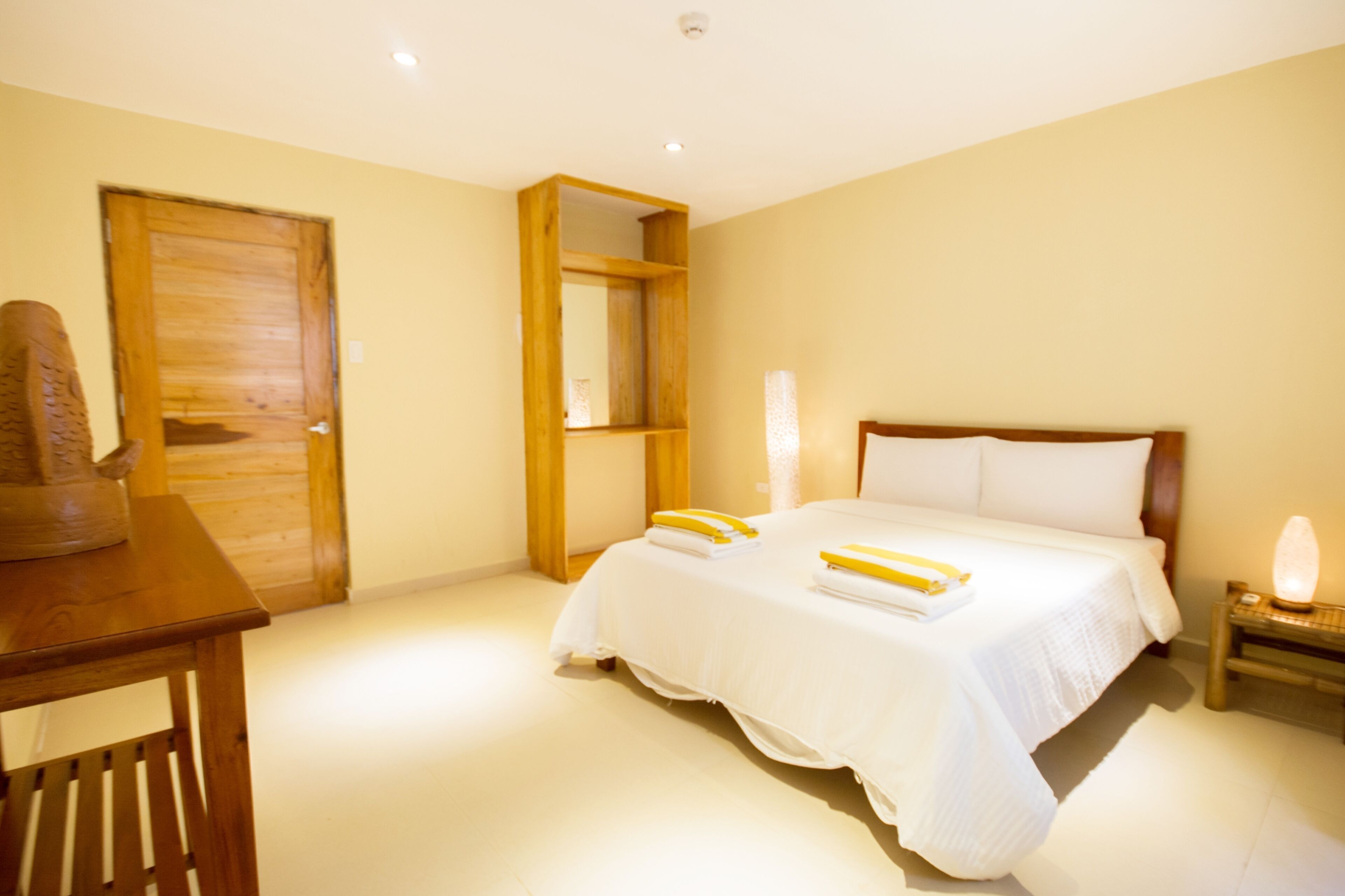 Decoración personalizada, cortinas blackout y ropa de cama 