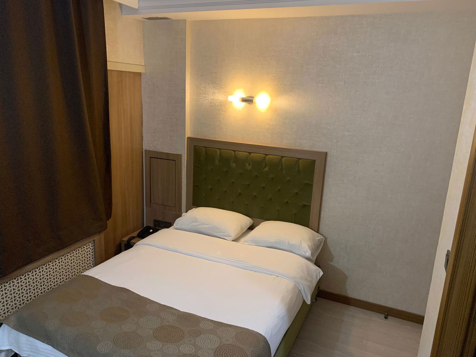 Premium bedding, minibar, in-room safe, soundproofing
