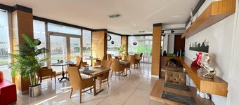 Lounge Boutique Hotel