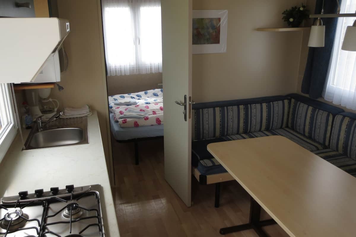 Cottage (Small)