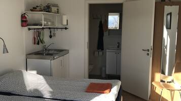Desk, rollaway beds, free WiFi, bed sheets