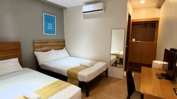 Standard Twin Room | Desk, free WiFi, bed sheets