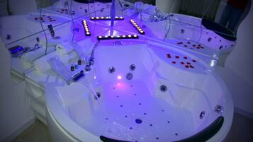 Deluxe-Suite, Whirlpool | Wellness