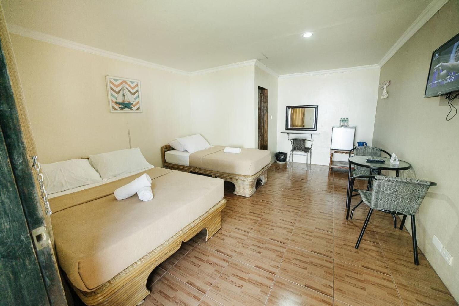 Wifi gratis y ropa de cama 