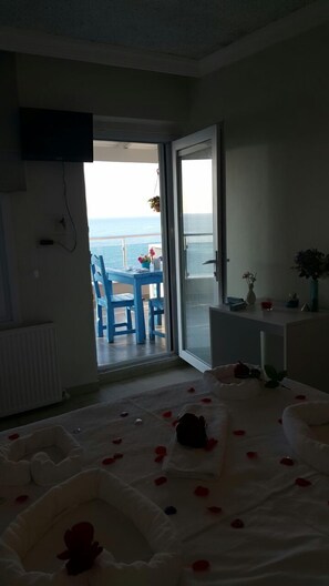 Deluxe Suite, Sea View | Balcony - Yasemin Suite (Sile)