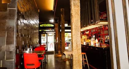 Poshtel Bilbao Premium Hostel