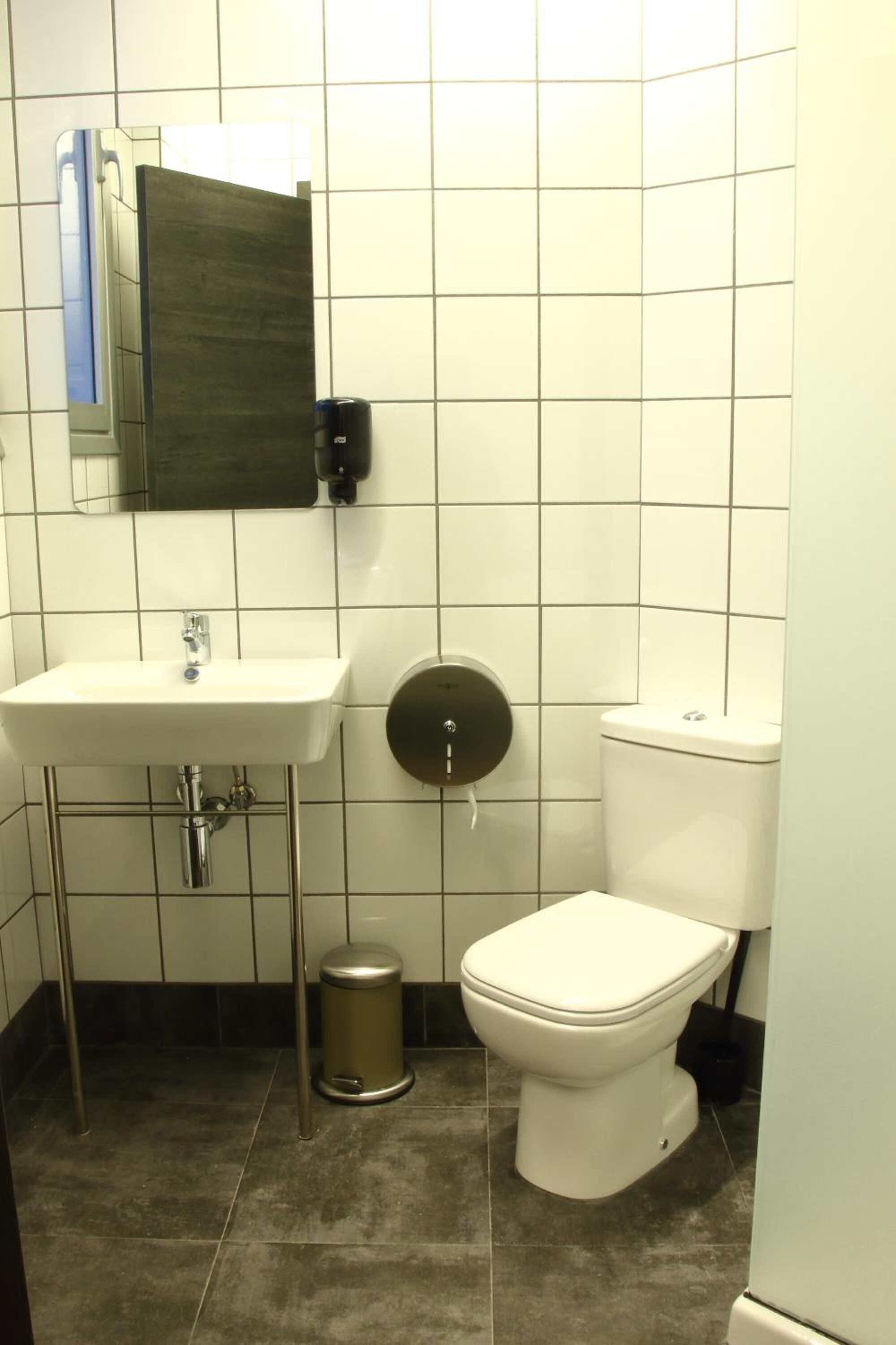 Photo - Poshtel Bilbao - Premium Hostel