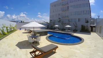 Hồ bơi ngoài trời, hồ bơi tại sân thượng