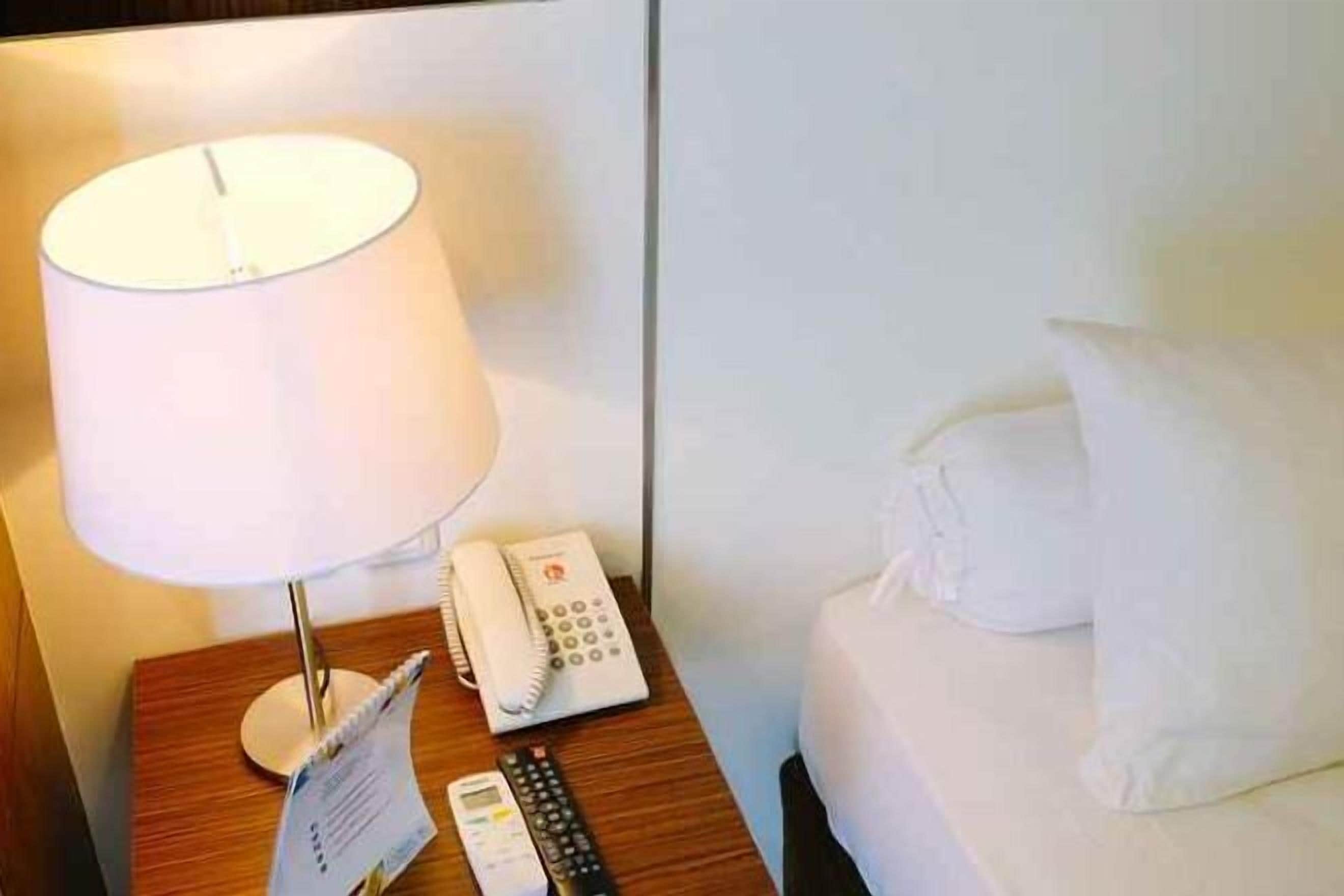 Työpöytä, ilmainen Wi-Fi