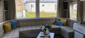 Berkel 4 | Living area | 32-inch TV with cable channels