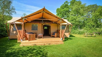 3 bedrooms, individually decorated, individually furnished, free WiFi