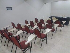 Imagen sin descripción, 4 de 25, botón