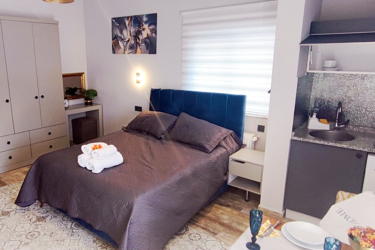 Loft, Terrace Suite | 1 bedroom, premium bedding, in-room safe, desk