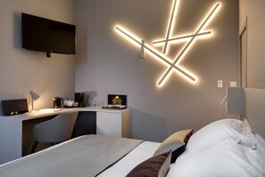 Comfort Twin Room | Premium bedding, free minibar, in-room safe, desk - Hotel Mas de Boudan (Nîmes)