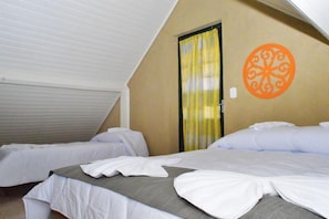 Luxury-Dreibettzimmer | Kostenlose Babybetten, kostenloses WLAN