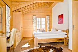 Chalet, 4 Bedrooms, Terrace, Mountain View (with private spa)