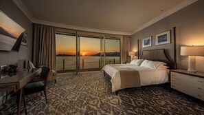 Hypo-allergenic bedding, minibar, in-room safe, desk - Royal Blue Hotel (Dubrovnik)