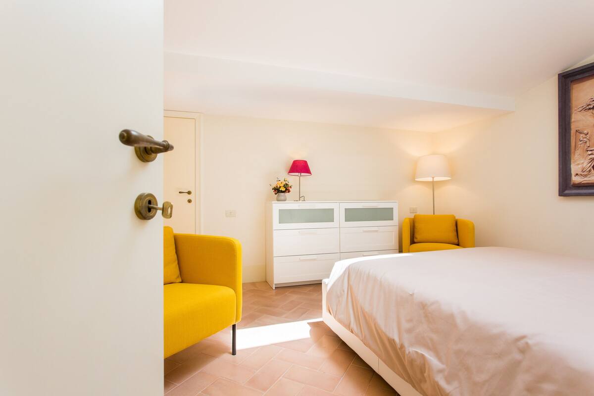 Premium bedding, in-room safe, individually furnished