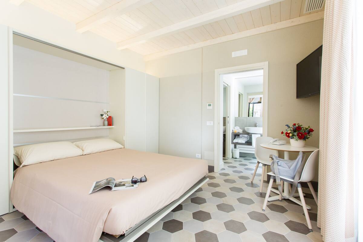 Premium bedding, in-room safe, individually furnished