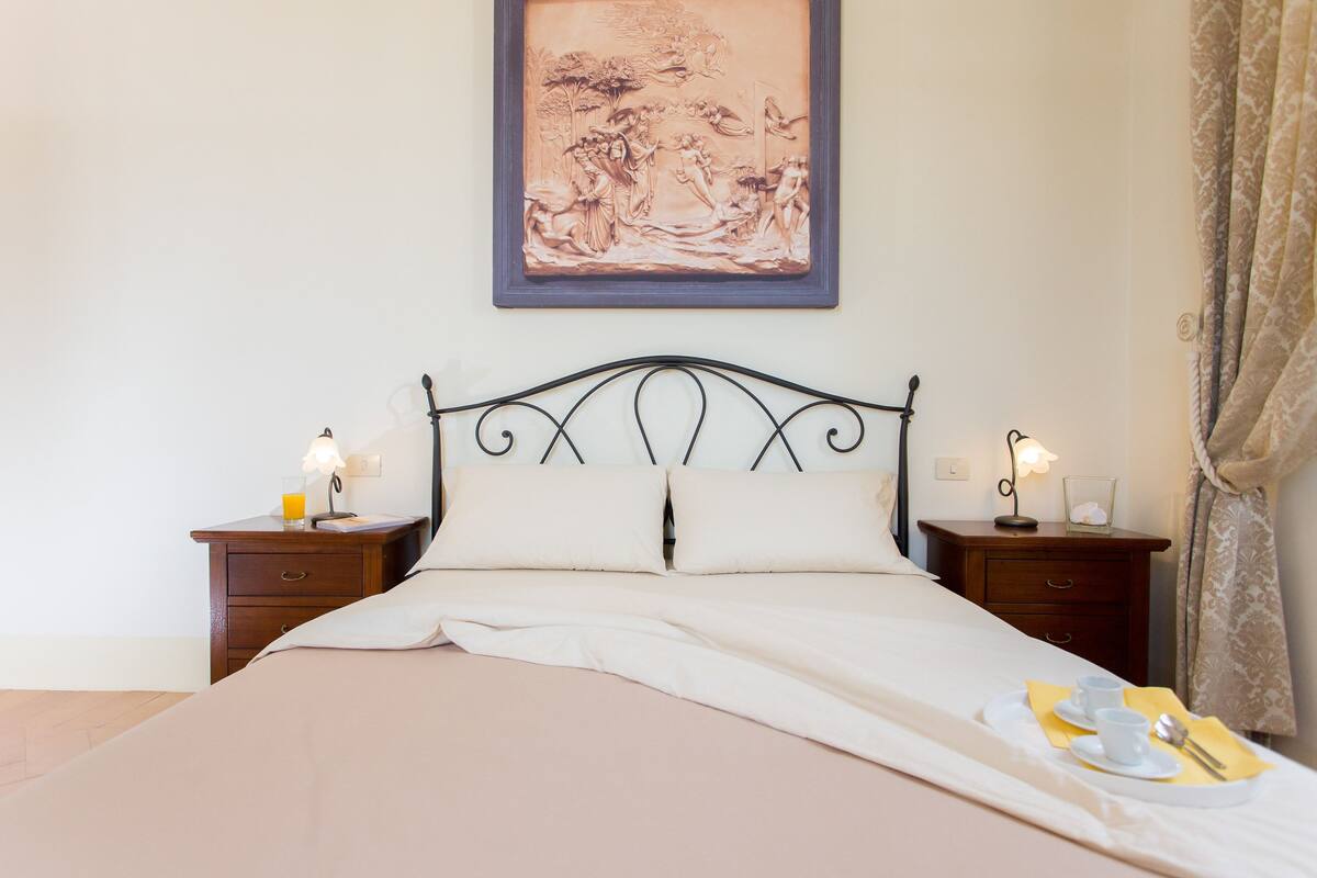Premium bedding, in-room safe, individually furnished