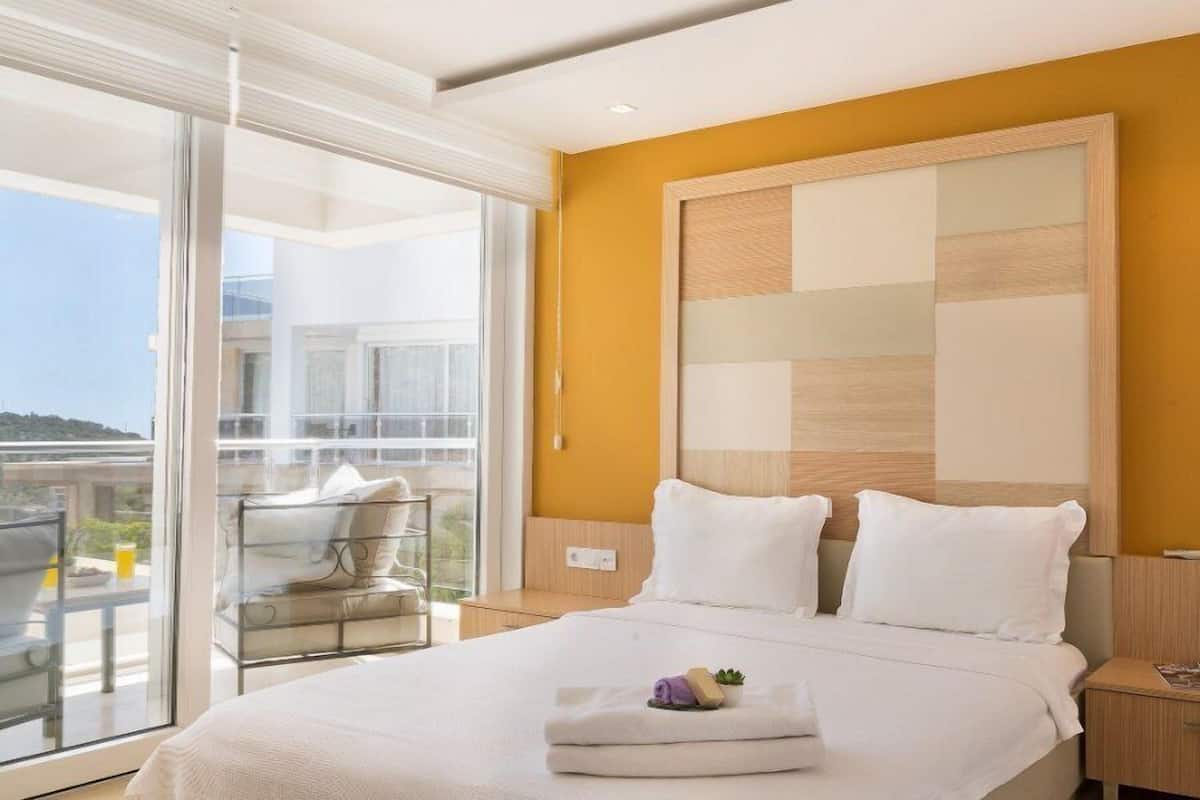 Luxury Villa, 4 Bedrooms, Sea View | 2 bedrooms, premium bedding, desk, iron/ironing board